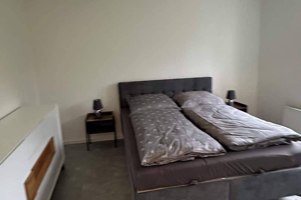 Ganze Wohnung, Gemütliche Ferienwohnung mit Garten in Schönefeld bei Berlin in Schönefeld, Dahme-Spreewald