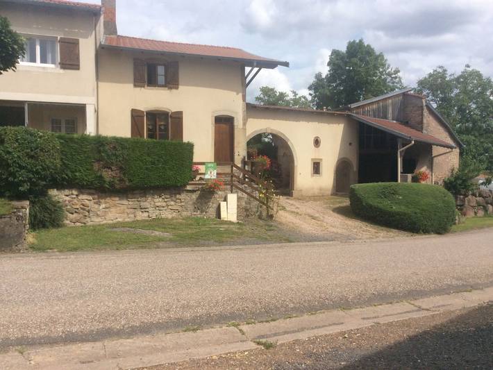 Gîte pour 6 personnes, avec jardin, animaux acceptés dans Bazien