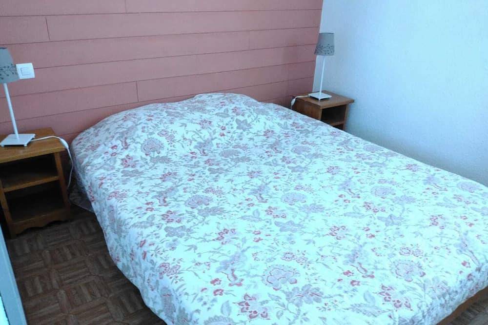 Residence \"les marines d'helios\" house with outdoor parking and swimming pool in Marseillan, Côte d'Améthyste