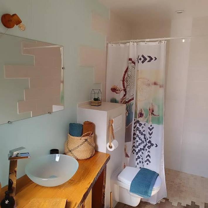 Location de vacances pour 2 personnes, avec terrasse et jardin à Boucé - 4