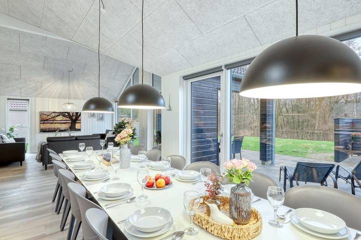 Ferienhaus für 16 Personen, mit Sauna und Garten in Jesendorf