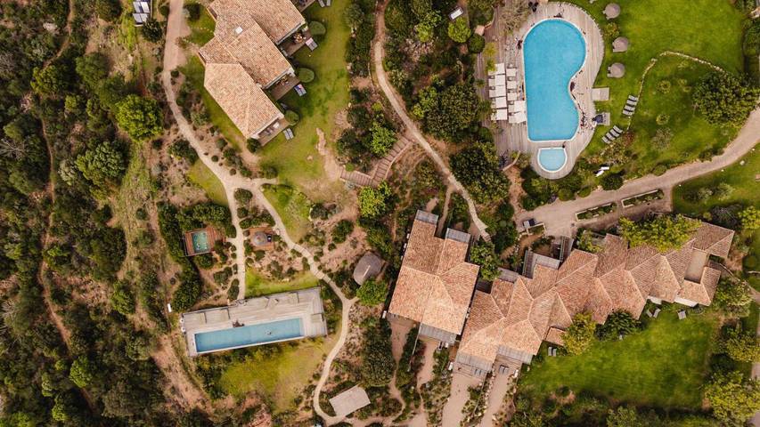 Parc de vacances pour 4 personnes, avec jardin ainsi que piscine et vue en Corse-du-Sud - 3