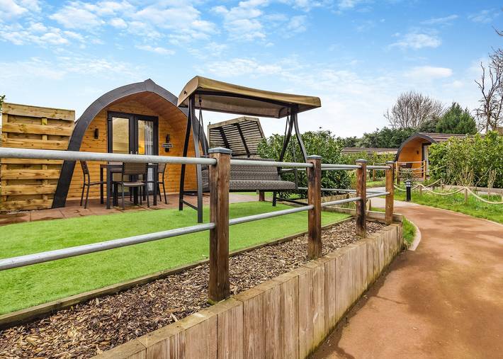 Glamping for 2 people in East Midlands