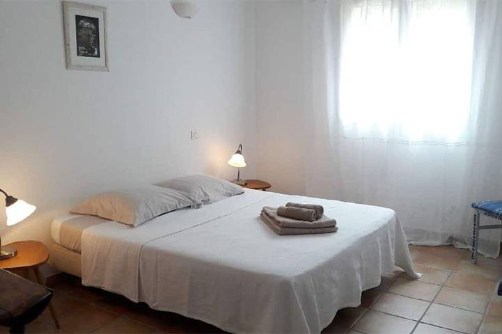 Gîte pour 4 personnes, avec jardin ainsi que jacuzzi et balcon à Corbara - 2