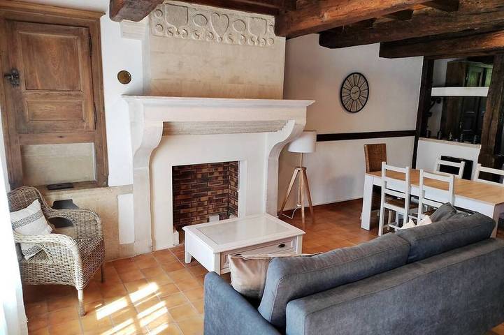 Gîte pour 6 personnes, avec terrasse et jardin à Joigny-sur-Meuse