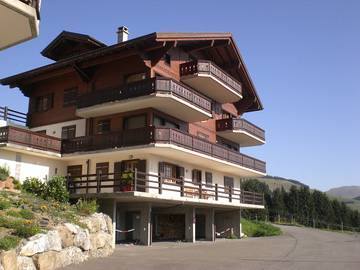 Cottage pour 10 personnes, avec terrasse dans Champoussin