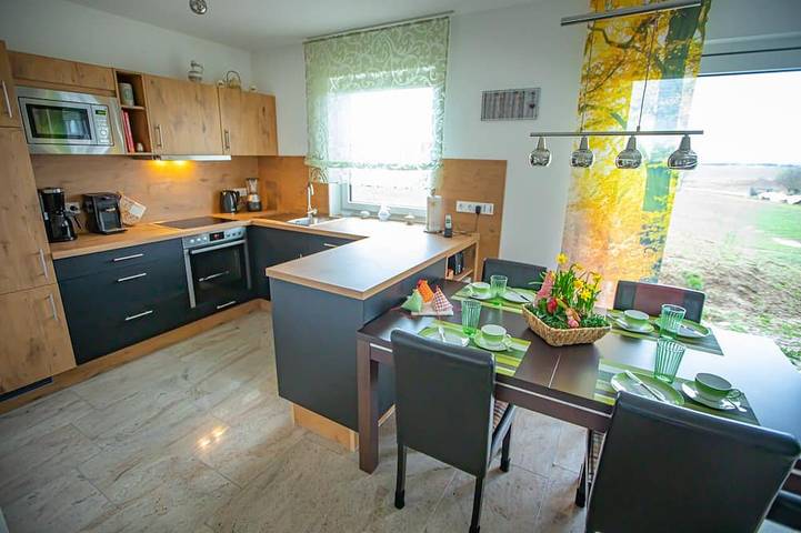 Ferienwohnung für 6 Personen, mit Terrasse und Garten in Burtenbach