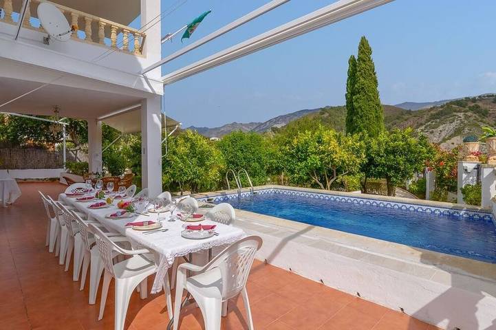 Chalet para 14 personas, con jardín - 1