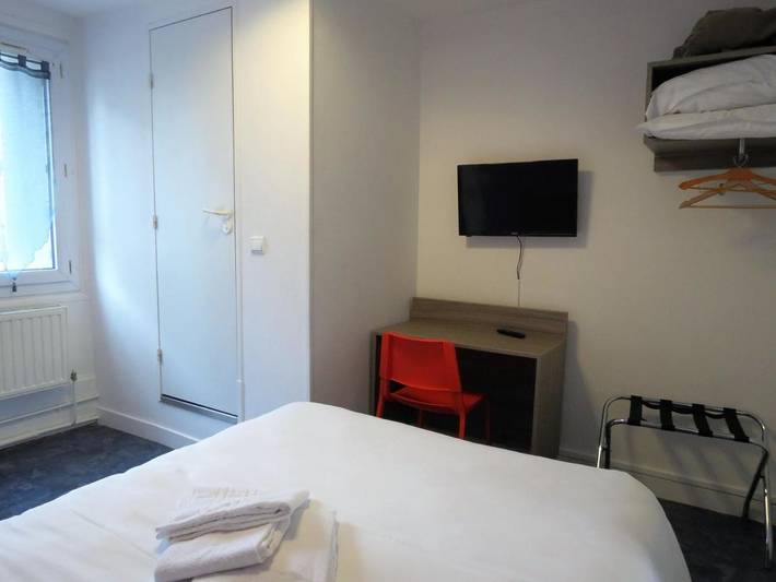 Hôtel pour 3 personnes, avec terrasse à Saint-Avertin - 2