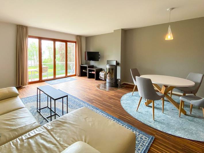 Ferienwohnung für 4 Personen, mit Seeblick und Balkon, mit Haustier an der Müritz - 2