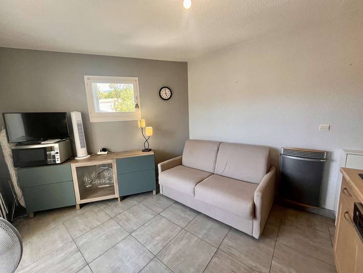 Appartement entier, Appartement T2 à Cavalaire, proche plage pour 4 pers, ascenseur inclus in Cavalaire-sur-Mer, Parc national de Port-Cros