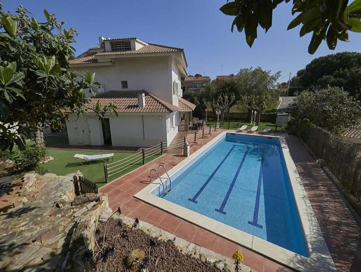 Casa de vacaciones para 14 personas, con piscina y jardín - 1