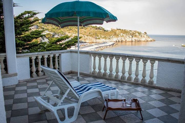 Maison de vacances pour 8 personnes, avec Balcon et Jardin dans Castro Marina