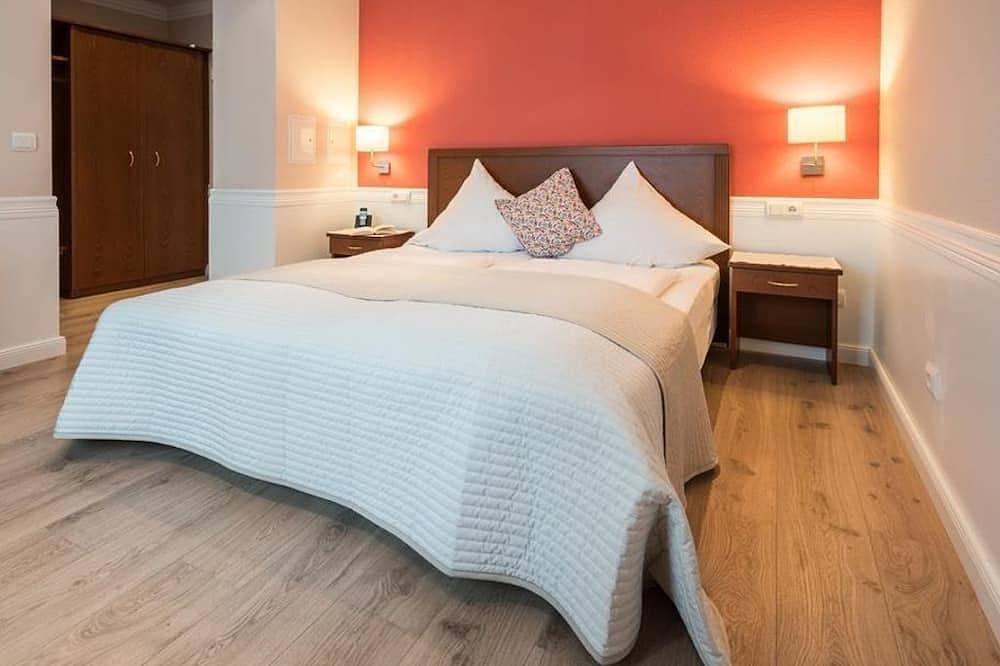 Doppelzimmer, Dusche, Wc, Nichtraucher - Hotel Zum Augarten in Speyer, Rheinebene