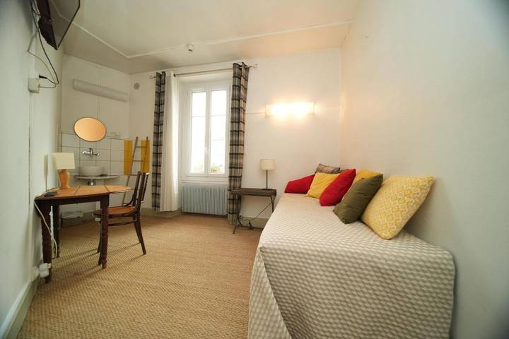 Hôtel pour 2 personnes, avec Terrasse et Vue dans Vongy - 3