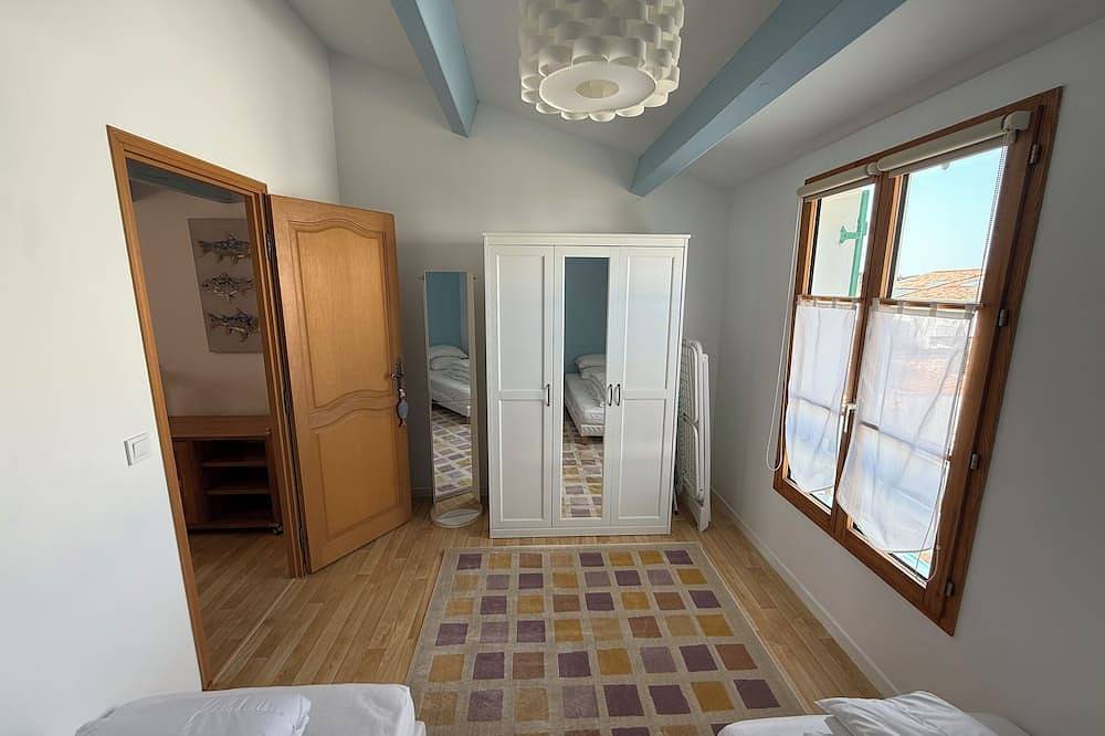3 stars - 2 min from the beach - 2 bathrooms in La Couarde-sur-Mer, Ile de Re