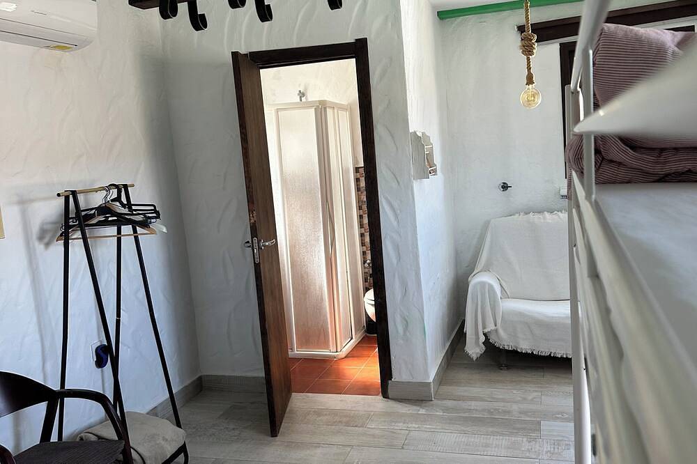 Casa Rural La Zúa en la finca Molino el Vado in Villamartín, Pueblos Blancos