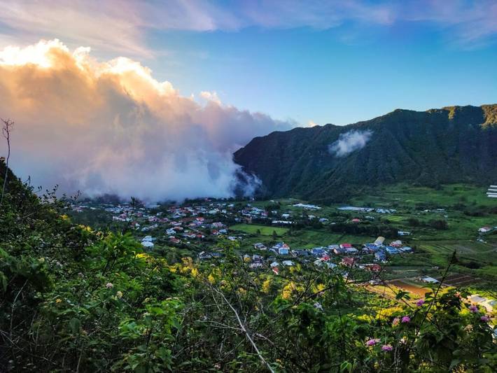 Gîte pour 2 personnes, avec vue ainsi que jardin et terrasse à La Possession