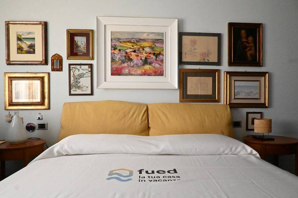 Entire apartment, A43 - Ancona, spacious three-room apartment with garden in Ancona, Riviera del Conero