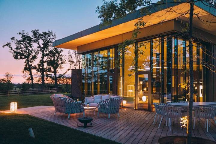 Maison d’hôte pour 2 personnes, avec vue ainsi que jardin et piscine, animaux acceptés dans l' Ain - 4