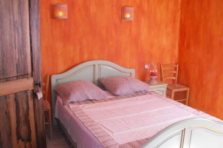 Location de vacances pour 16 personnes, avec jardin à Mondragon - 2