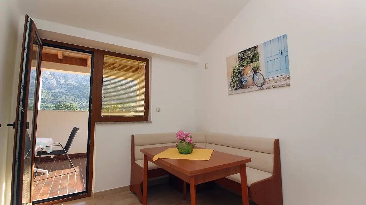 Ganze Ferienwohnung, Ferienwohnung für 2 Personen (29 m²) in Jurandvor in Baska, Krk