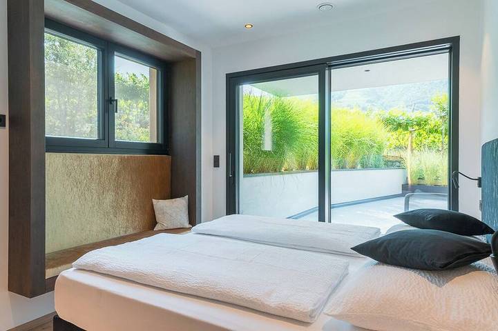 Ganze Wohnung, Ferienwohnung "Erbacher - Gabi's Suite" mit Bergblick, Sauna und Salzwasserpool in Zentrum-Bozner Boden-Rentsch, Bozen