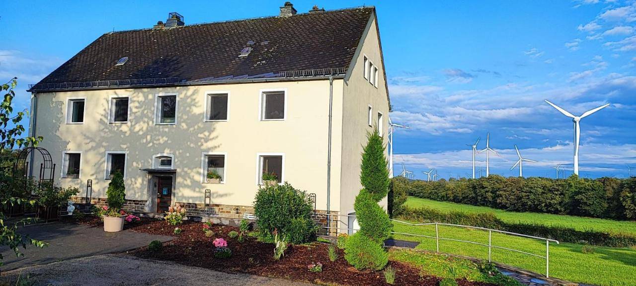 Ganze Wohnung, Altes Zollhaus in Hallschlag, Rureifel (Nordrhein-westfalen)