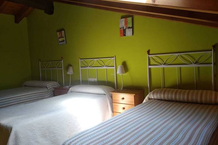 Casa rural para 5 personas, con jardín y jacuzzi - 1