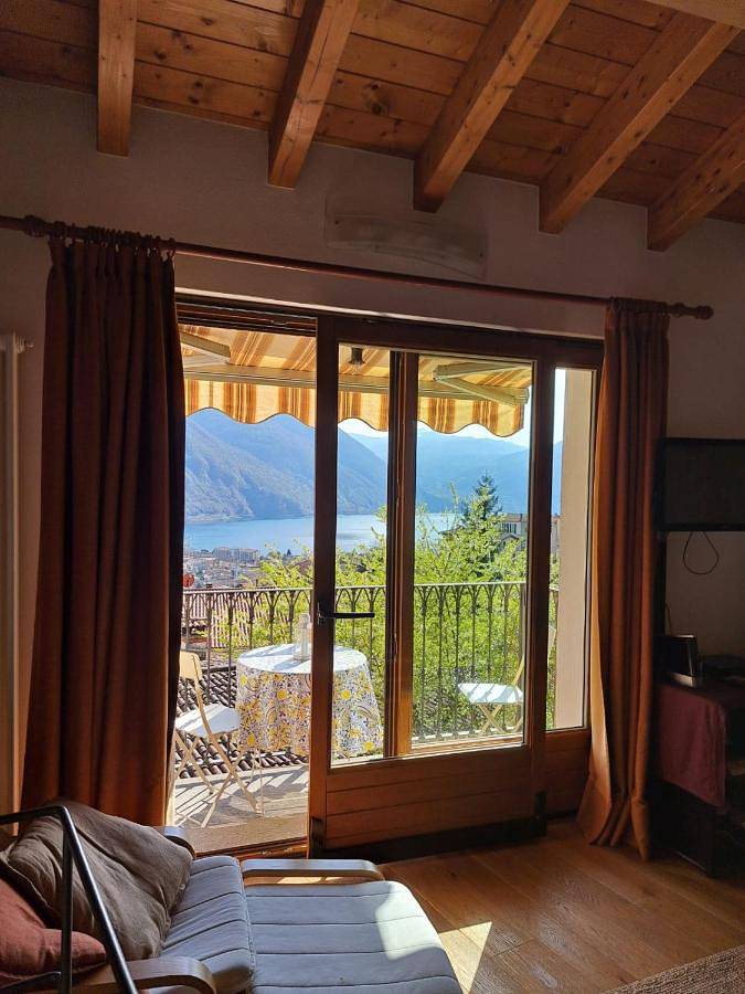 Ferienhaus für 2 Personen, mit Balkon und Terrasse sowie Garten und Seeblick in Gemeinde Porlezza - 4