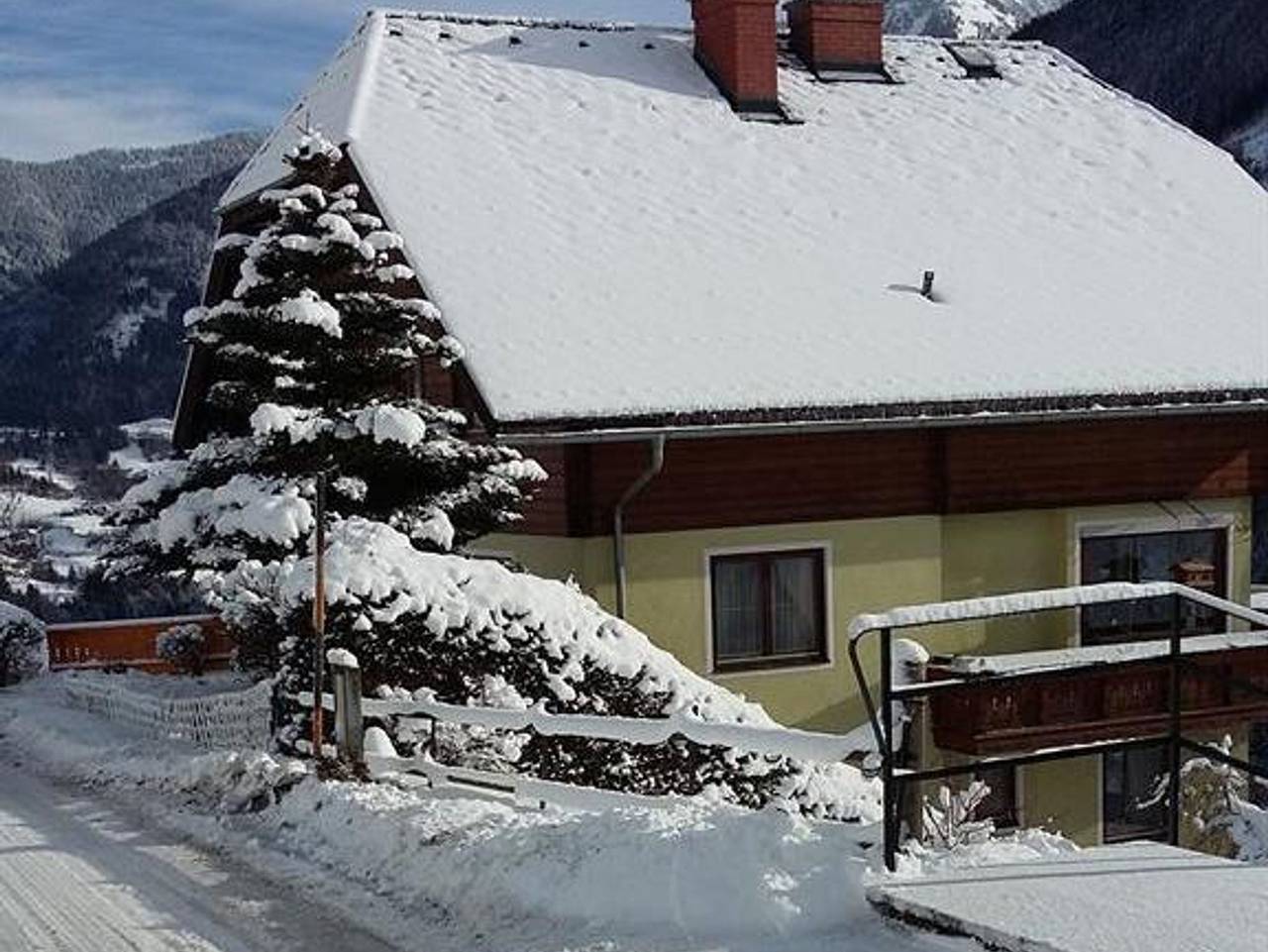 Haus Erika Grundner - Doppelzimmer "Erholung" in Kleinsölk, Tauern
