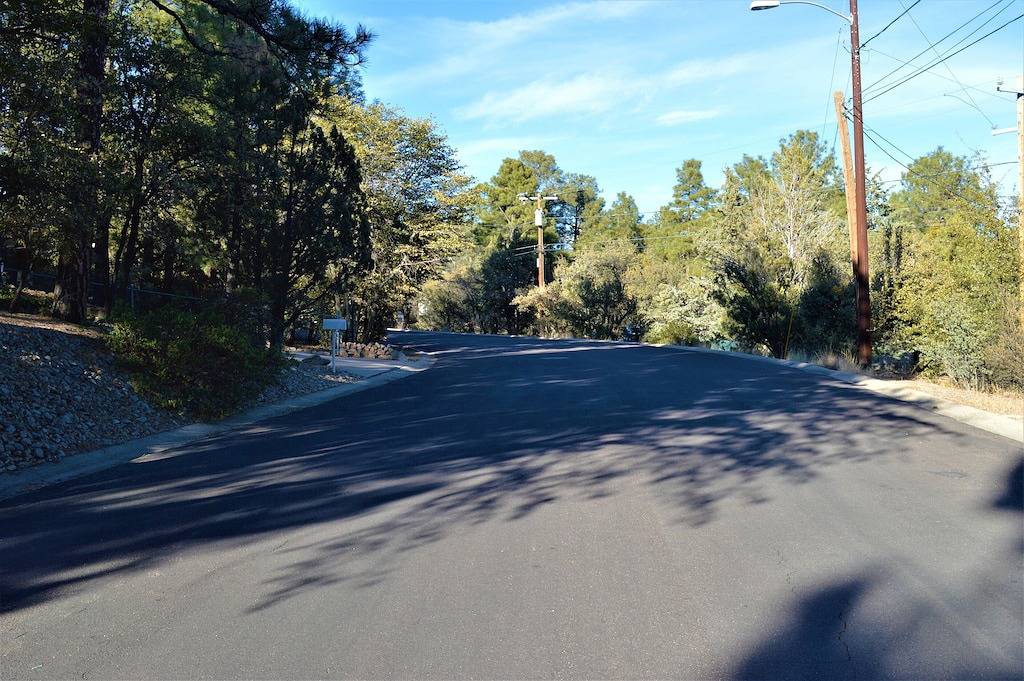 Remodeled 3Bd / 2Bth Treetop House * Downtown Lage + Ansichten + Neue Senktpreise * in Prescott, Yavapai County