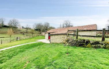 Gîte pour 6 personnes, avec jardin et terrasse, adapté aux familles à Mauléon