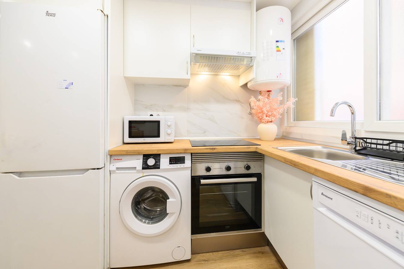 Entire apartment, M (Gco69Bd) Apartamento de 3 dormitorios in Madrid, Madrid Province