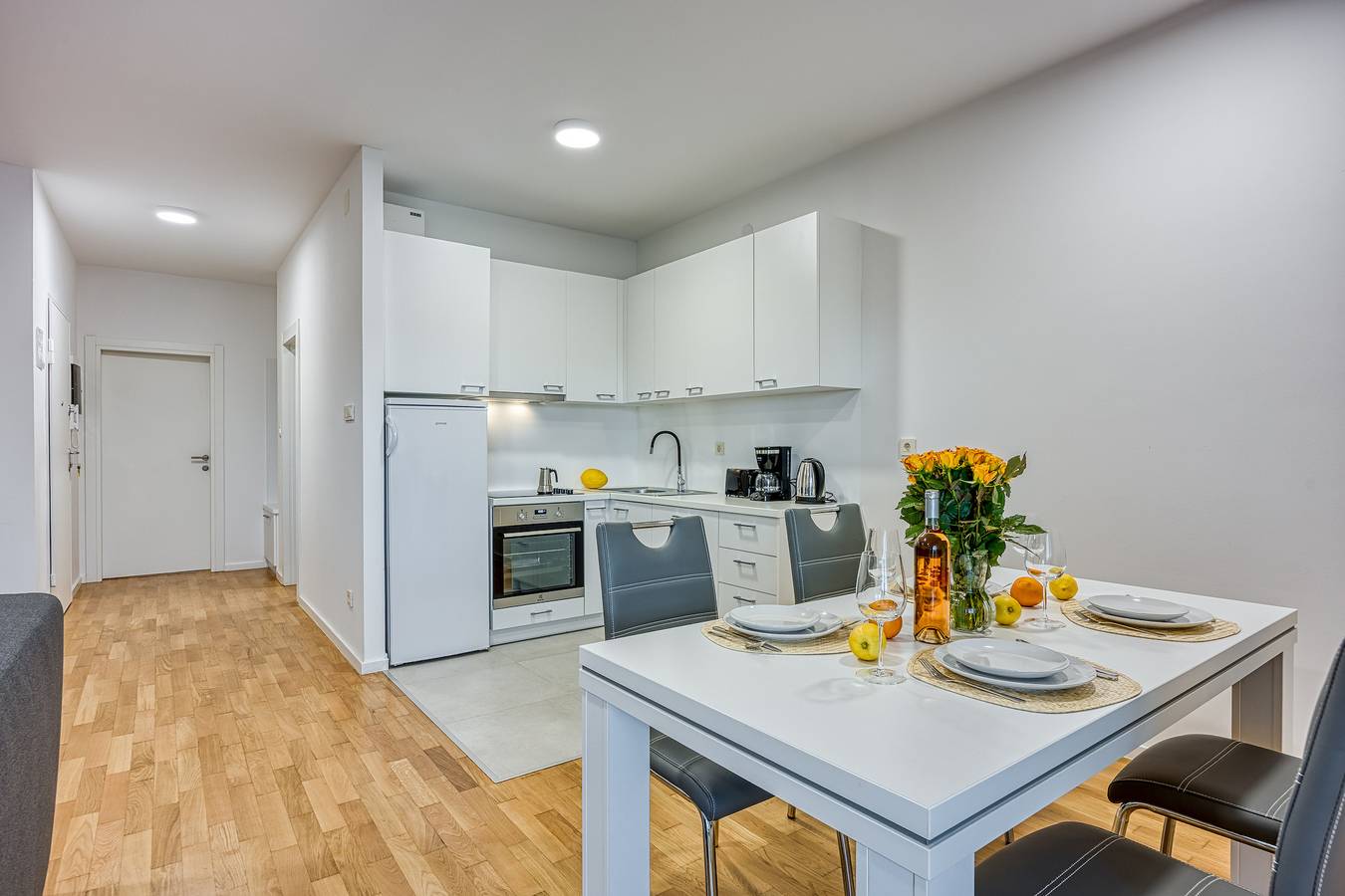 Cijeli apartman, Cikat Bay Modern Apartment /w Balcony in Mali Losinj, Losinj