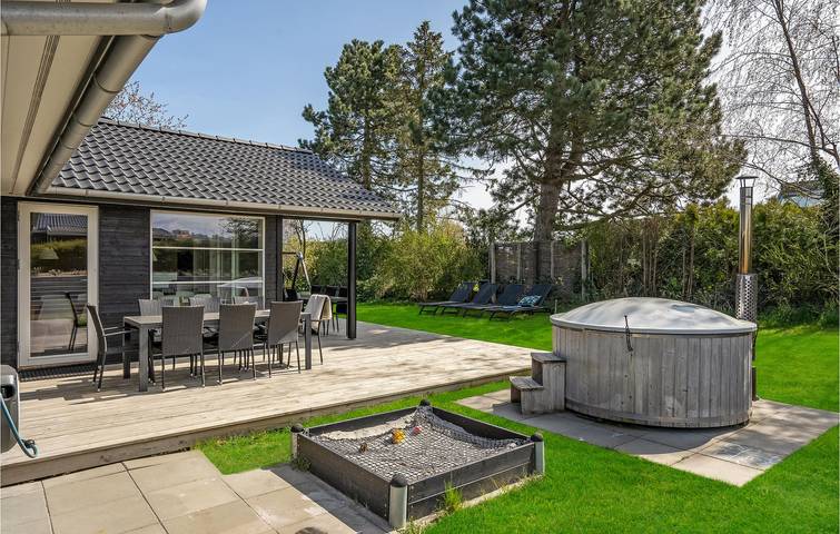 Ferienhaus für 12 Personen, mit Terrasse und Whirlpool sowie Sauna in Egsmark Strand - 4