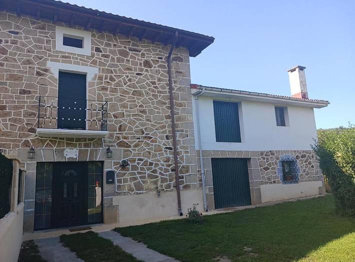 Casa de vacaciones para 6 personas, con Balcón y Terraza además de Jardín y Vistas en Las Encartaciones