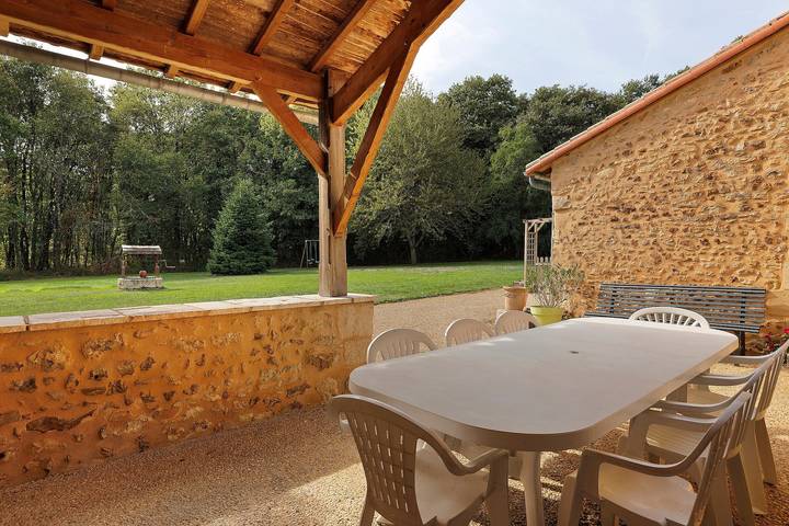 Gîte pour 8 personnes, avec Jardin à Lusignan