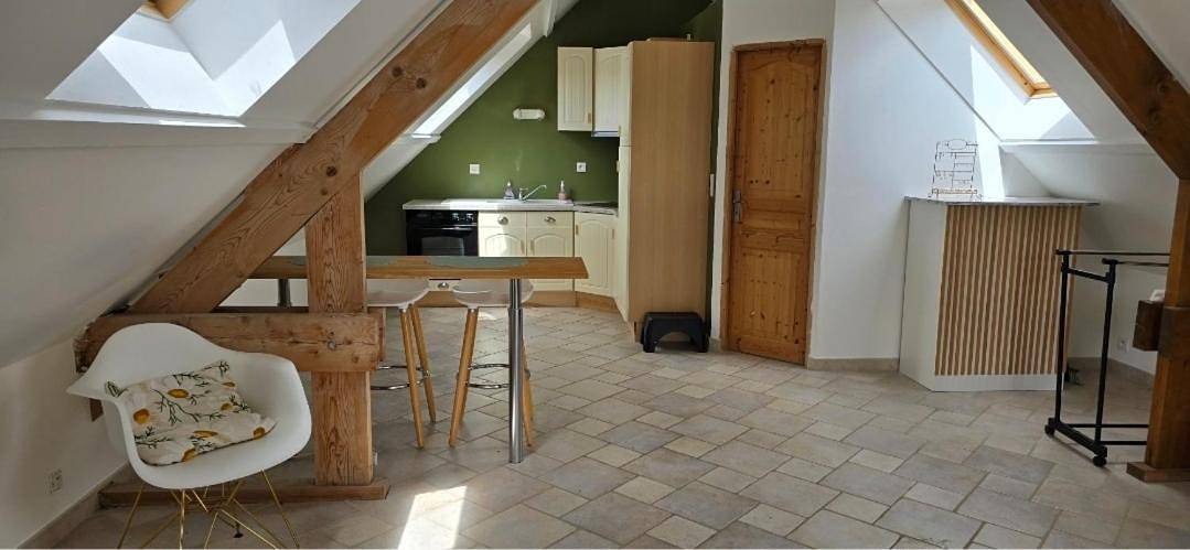 Appartement entier, Studio au calme pour 2 personnes in Gadencourt, Région d'Évreux