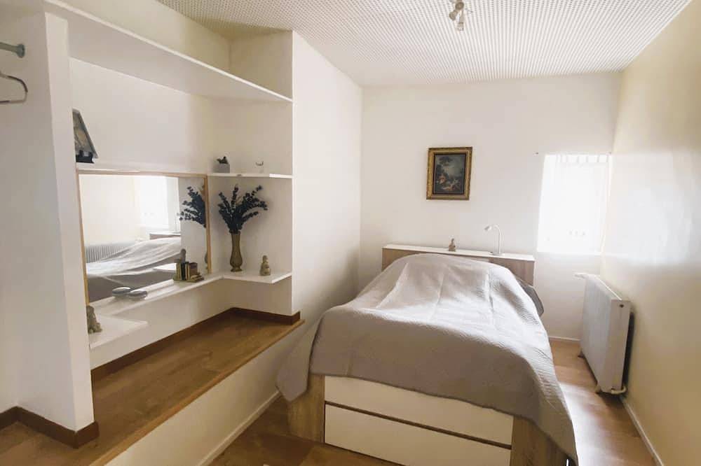 Apartamento entero, Appartement Indépendant Avec Jardin Dans une Maison in Saint-Clément (Yonne), Río Yonne