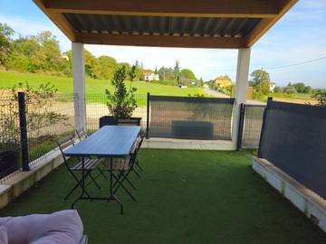 Gîte pour 5 personnes, avec terrasse à Saint-Montan