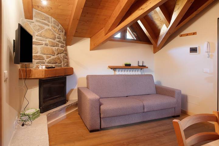 Holiday Home 'Il Piccolo Sogno' with Mountain View and Wi-Fi in Temù (Village), Temù