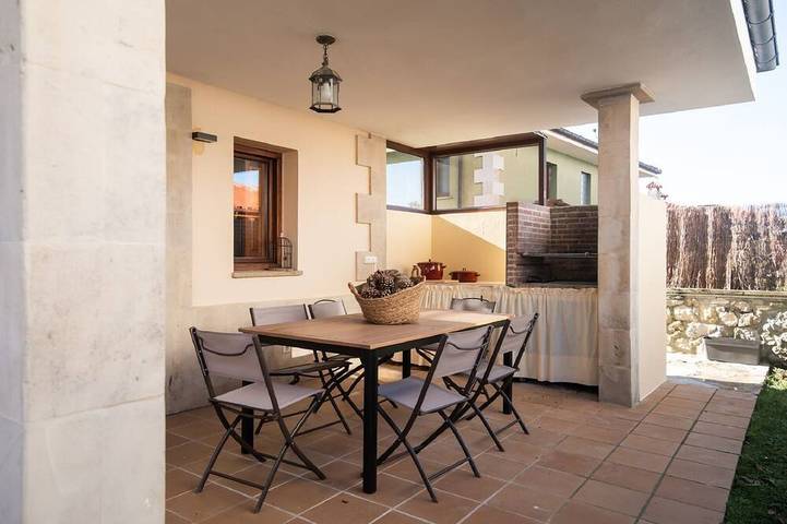 Ferienhaus für 6 Personen, mit Balkon und Garten - 1