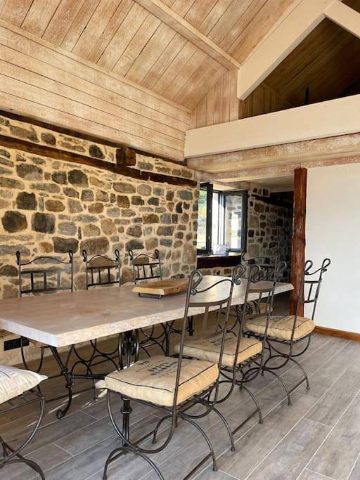 Location de vacances pour 14 personnes, avec jardin et vue, animaux acceptés à Millau - 2