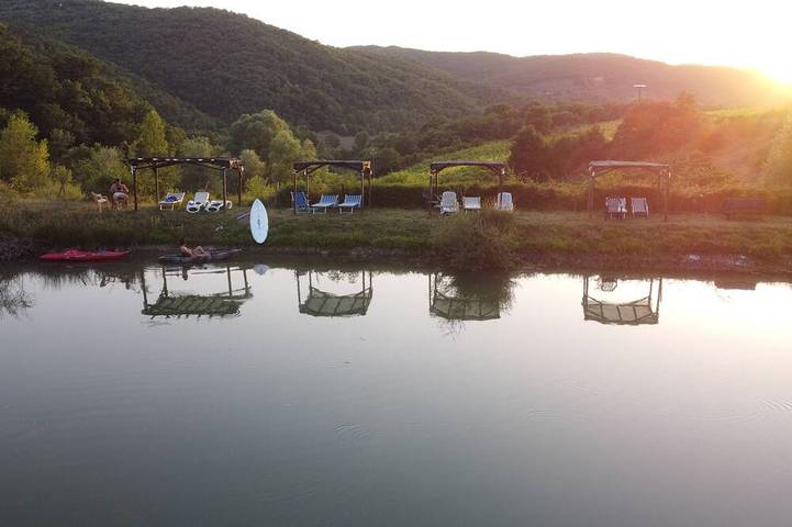 Agriturismo per 4 persone, con giardino in Radda in Chianti