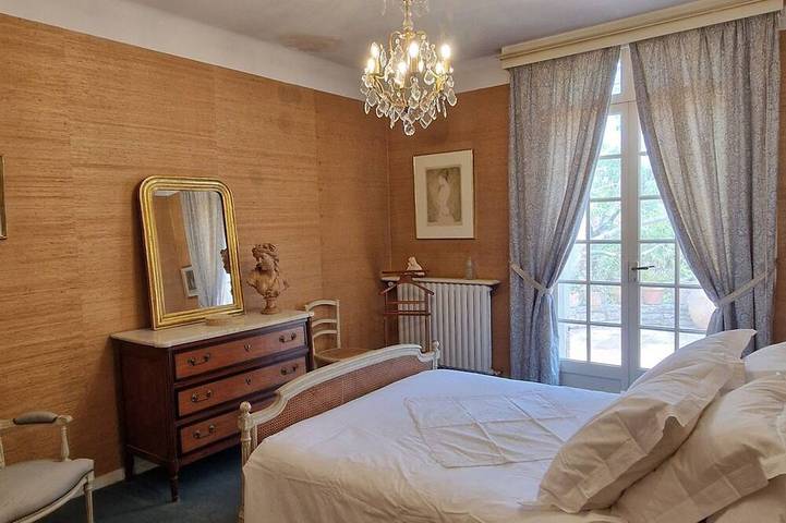 Family home with a pool on the outskirts of the Alpilles in Saint-Martin-de-Crau, Mittelmeerküste (Frankreich)