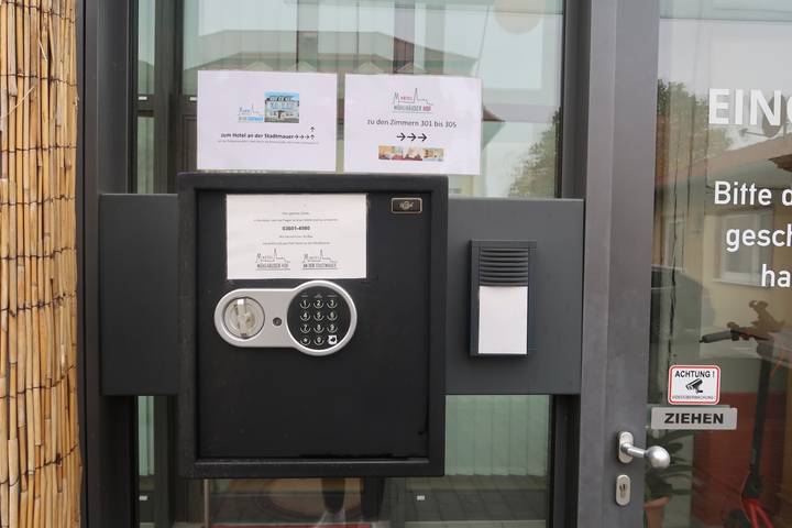 Ferienwohnung für 2 Personen, mit Balkon in Mühlhausen - 2