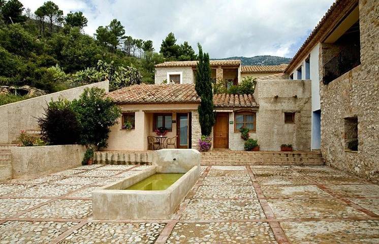 Casa rural para 2 personas, con piscina además de jardín y vistas en Alto Maestrazgo - 2