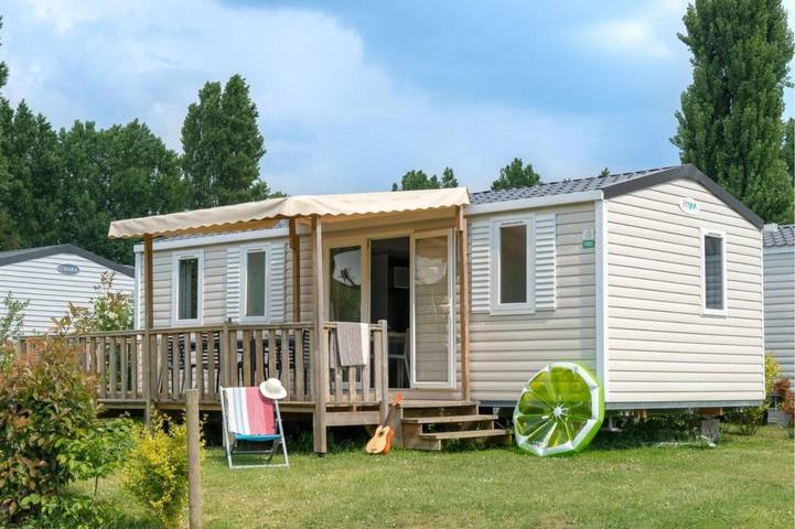 Camping pour 6 personnes, avec jardin et piscine