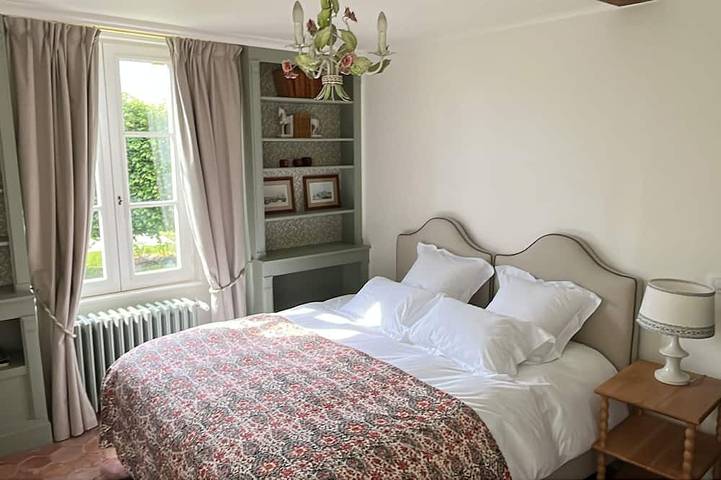 Location de vacances pour 24 personnes, avec Terrasse et Jardin à Bû - 4